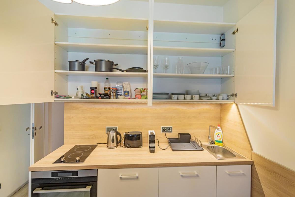 Apartamento Business Andel, 10 Min To Centre, Netflix, Paid Parking Praga